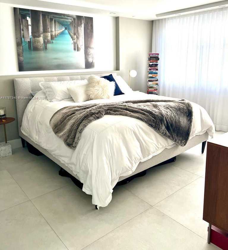 Small Image of 6917 COLLINS AVE #704, Miami Beach Number 21