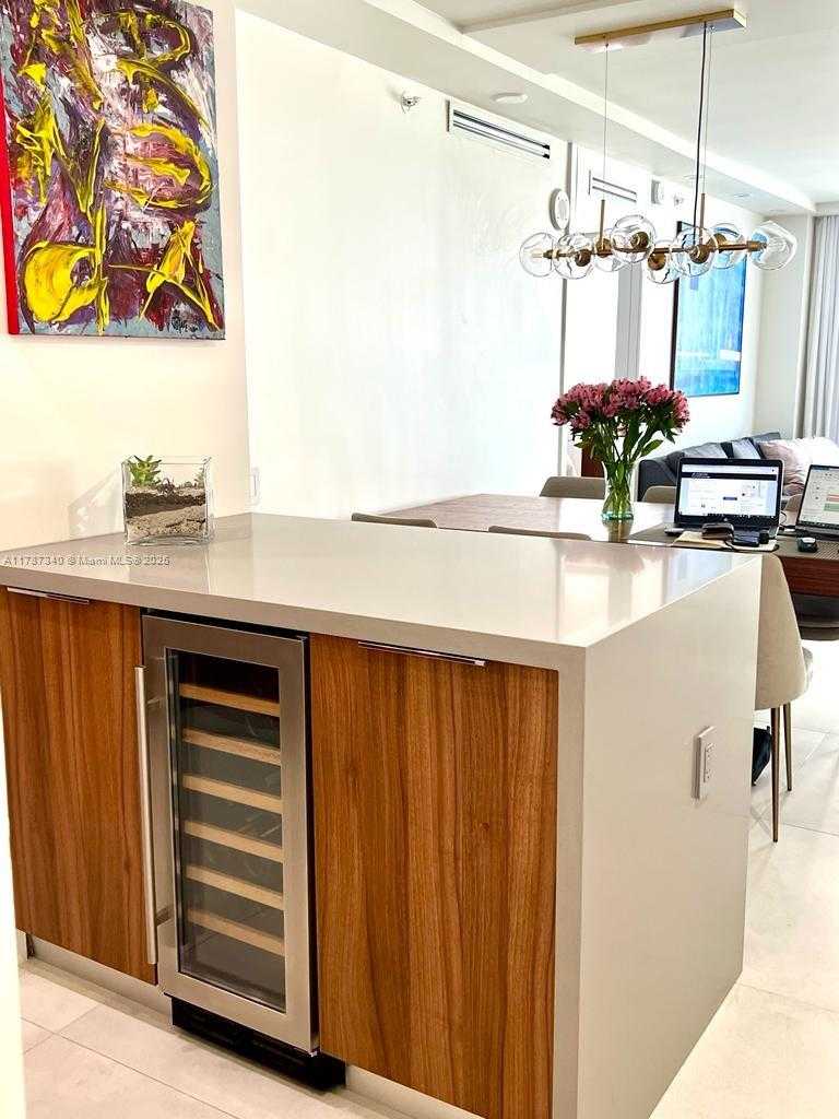 Small Image of 6917 COLLINS AVE #704, Miami Beach Number 5
