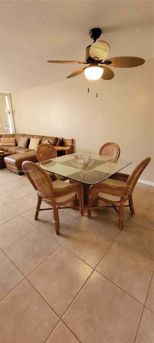 Small Image of 1825 SOUTH OCEAN DR #811, Hallandale Beach Number 11