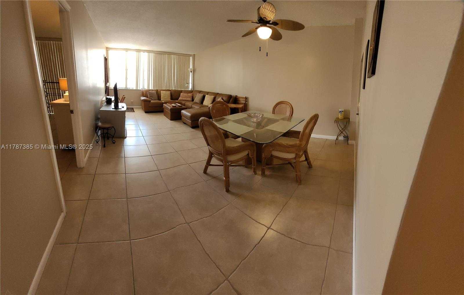 Small Image of 1825 SOUTH OCEAN DR #811, Hallandale Beach Number 12