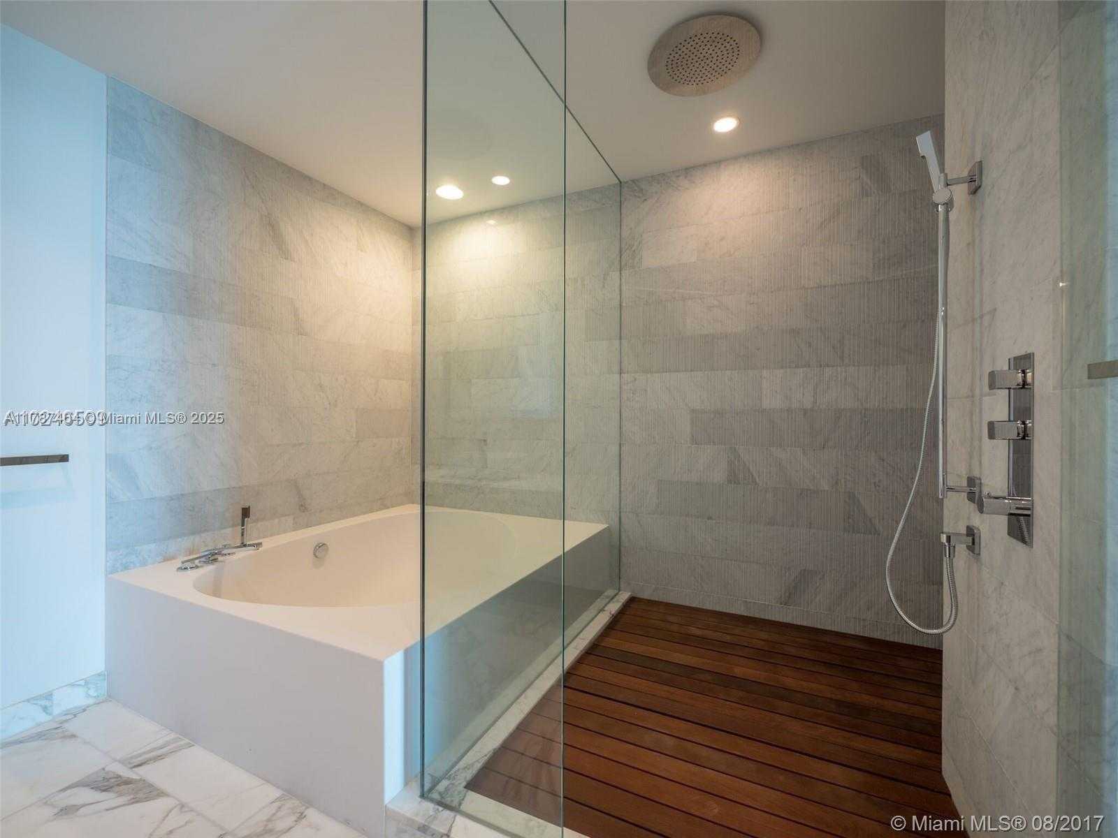 Small Image of 10201 COLLINS AVE #1005, Bal Harbour Number 6
