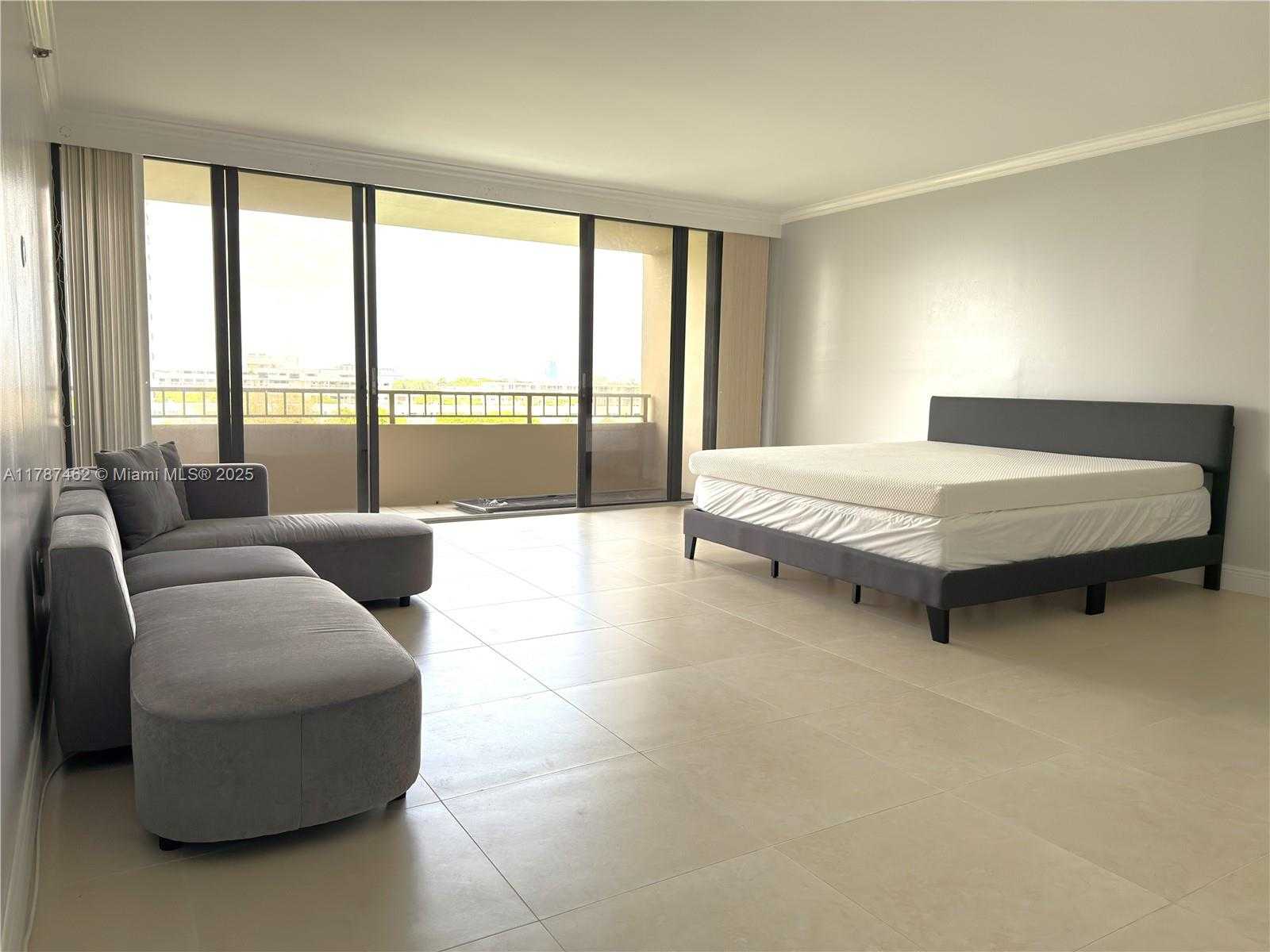 Small Image of 11113 BISCAYNE BLVD #552, Miami Number 11