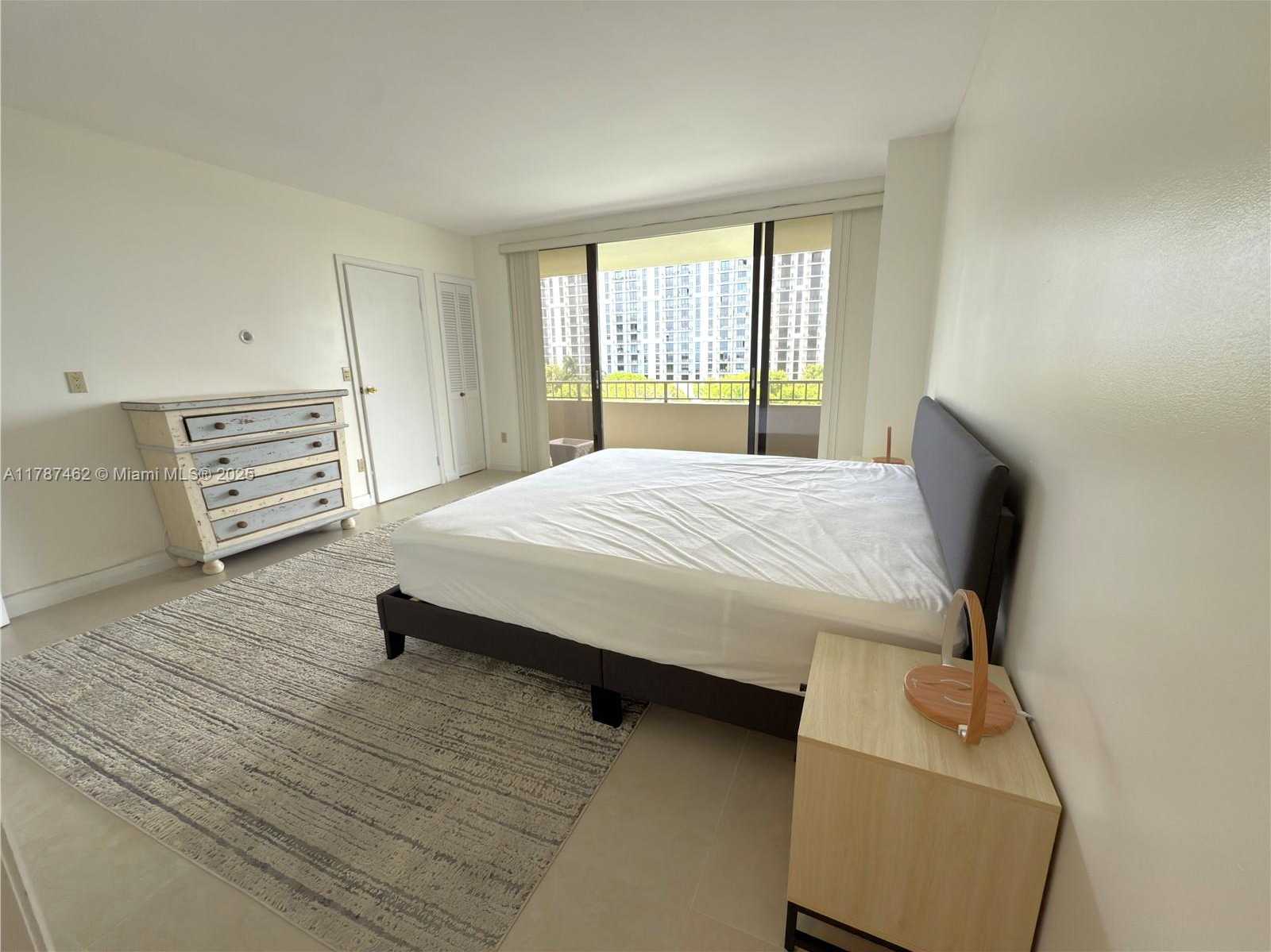 Small Image of 11113 BISCAYNE BLVD #552, Miami Number 20