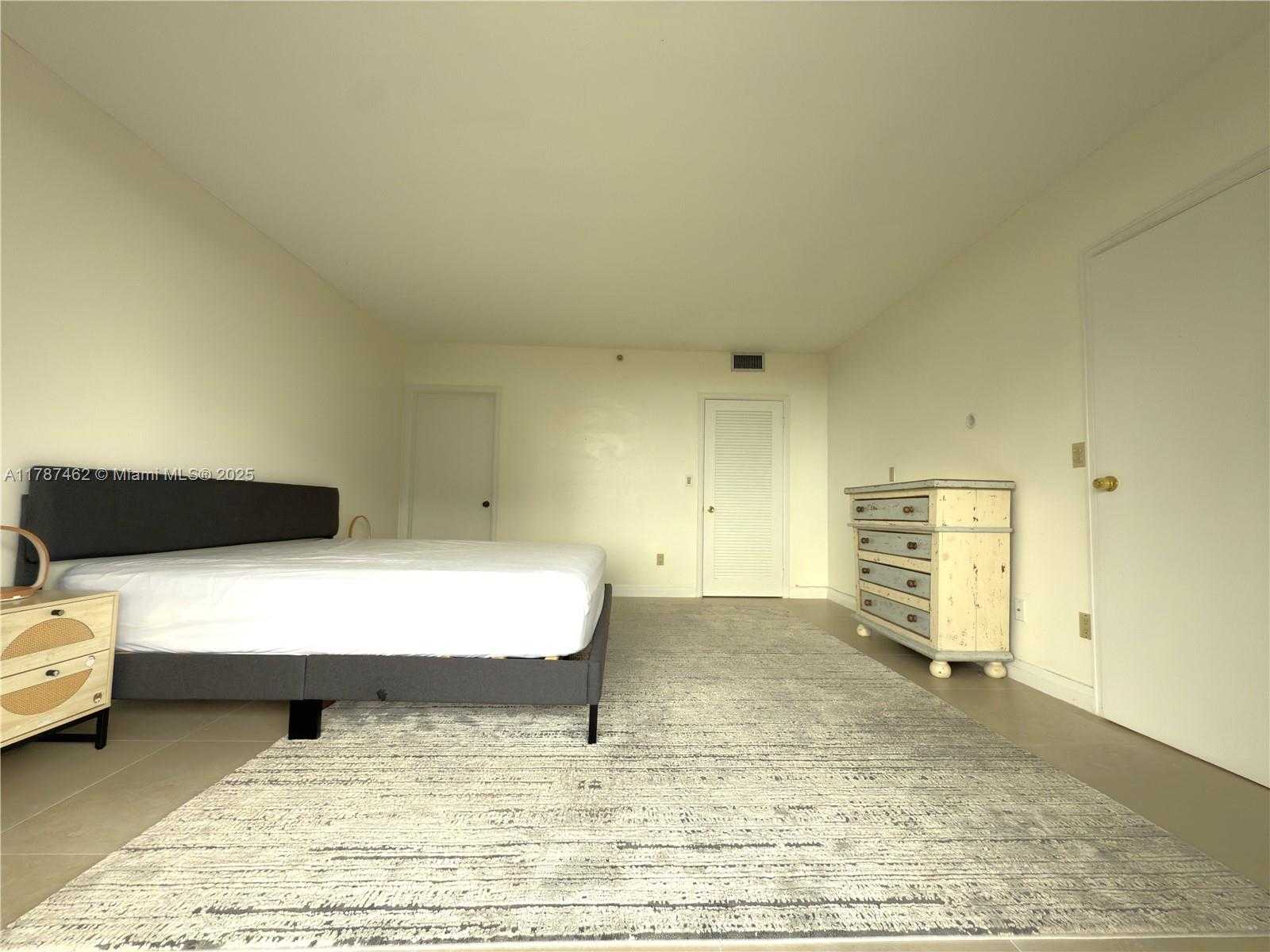 Small Image of 11113 BISCAYNE BLVD #552, Miami Number 22