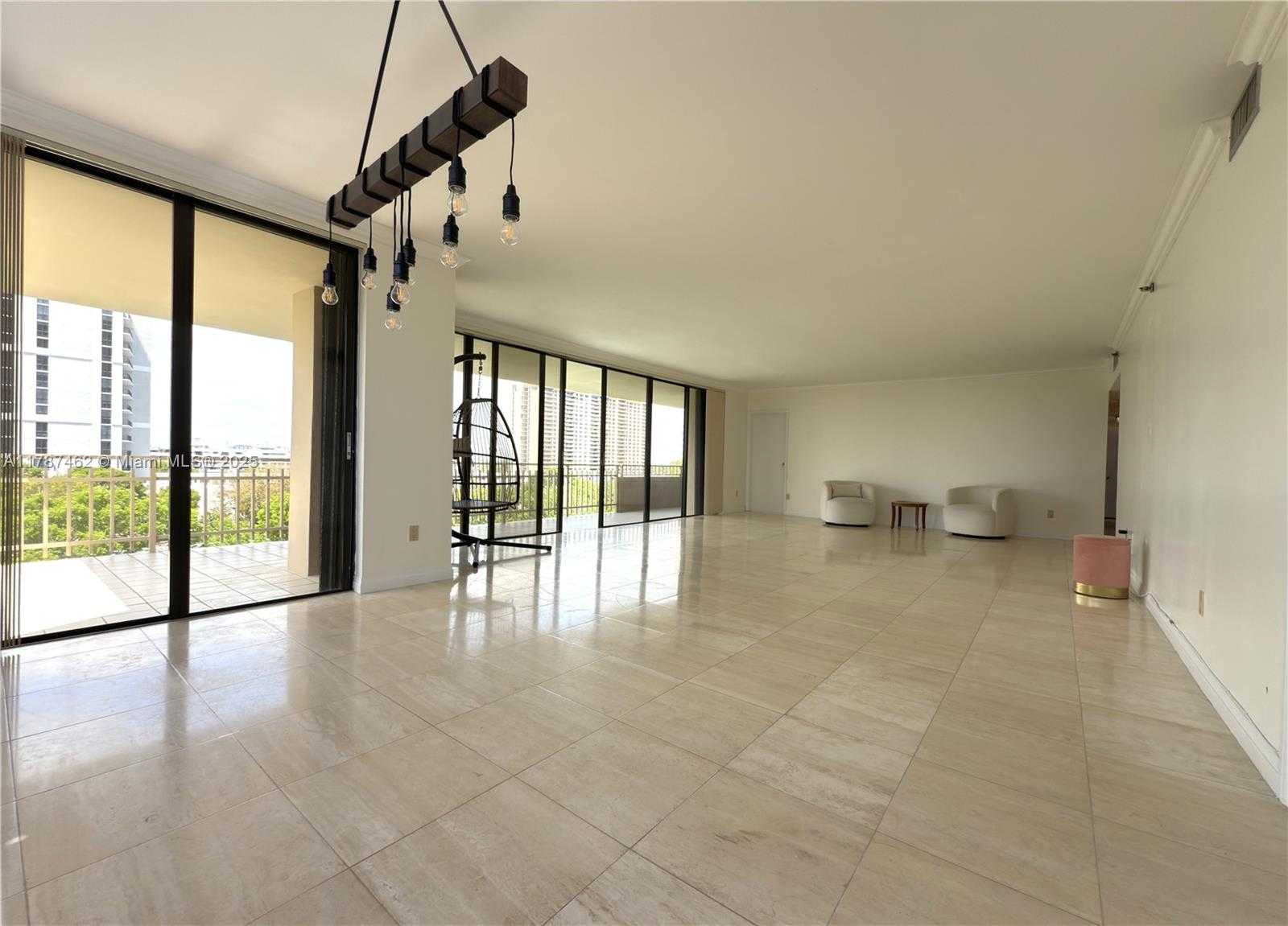 Small Image of 11113 BISCAYNE BLVD #552, Miami Number 3