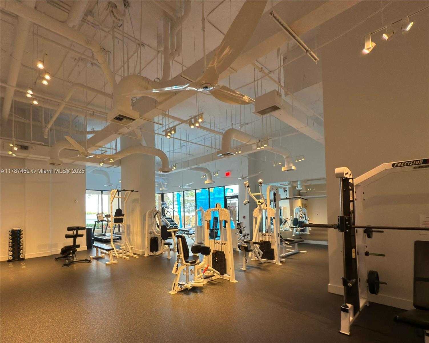Small Image of 11113 BISCAYNE BLVD #552, Miami Number 31