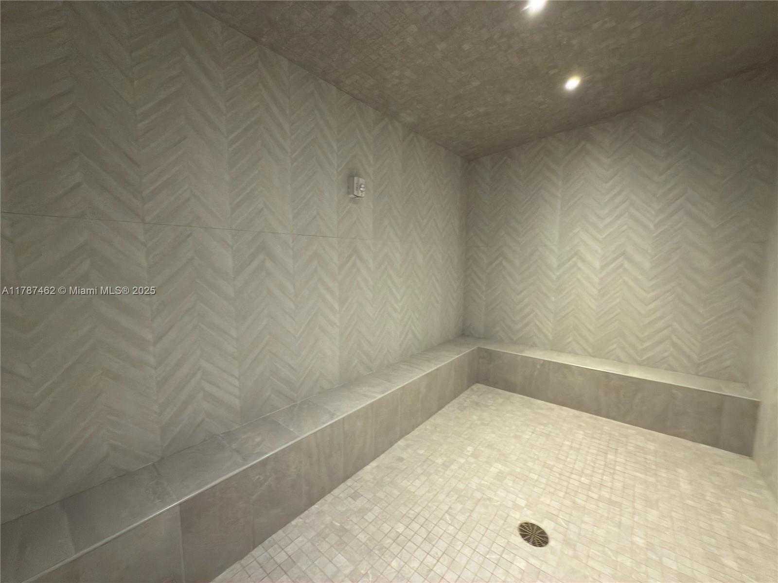 Small Image of 11113 BISCAYNE BLVD #552, Miami Number 35