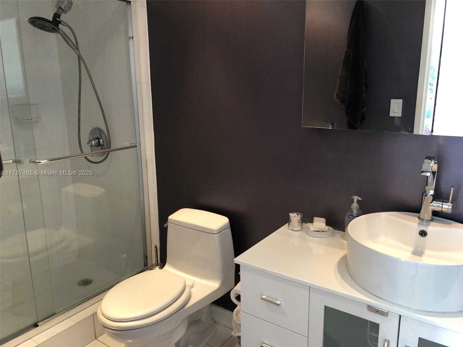 Small Image of 3001 SOUTH OCEAN DR #327, Hollywood Number 11