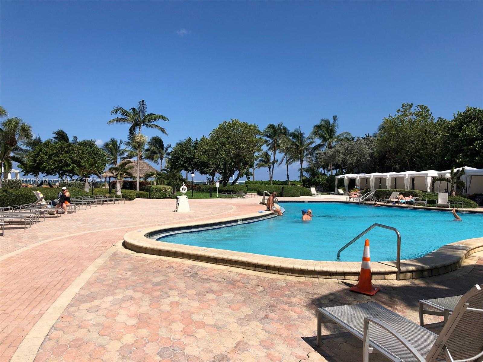 Small Image of 3001 SOUTH OCEAN DR #327, Hollywood Number 30
