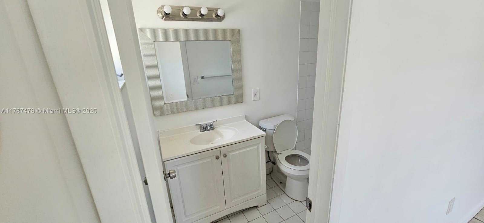Small Image of 15205 NORTH EAST 6TH AVE #D112, Miami Number 13
