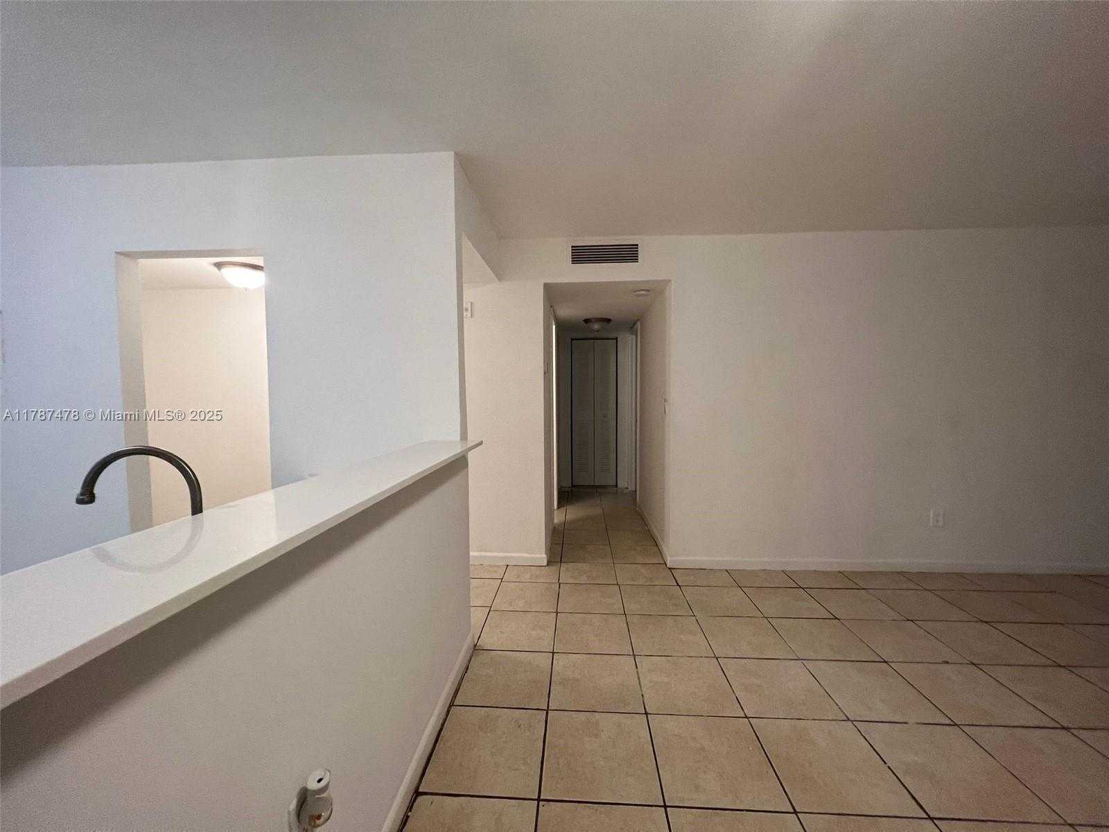Small Image of 15205 NORTH EAST 6TH AVE #D112, Miami Number 7