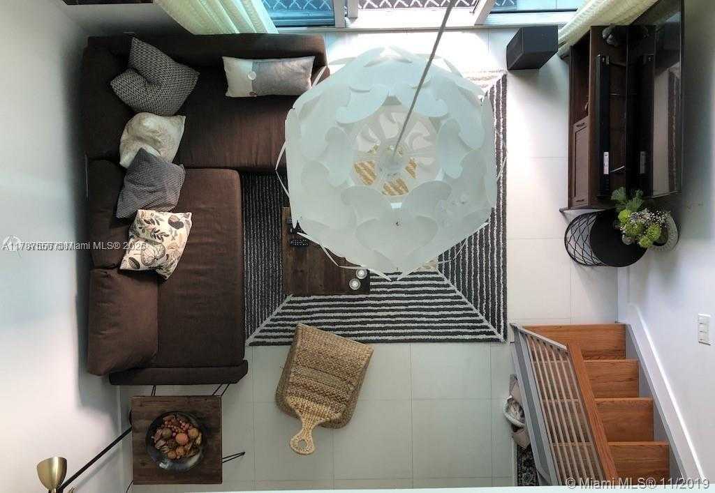 Small Image of 60 SOUTH WEST 13TH ST #2810, Miami Number 4