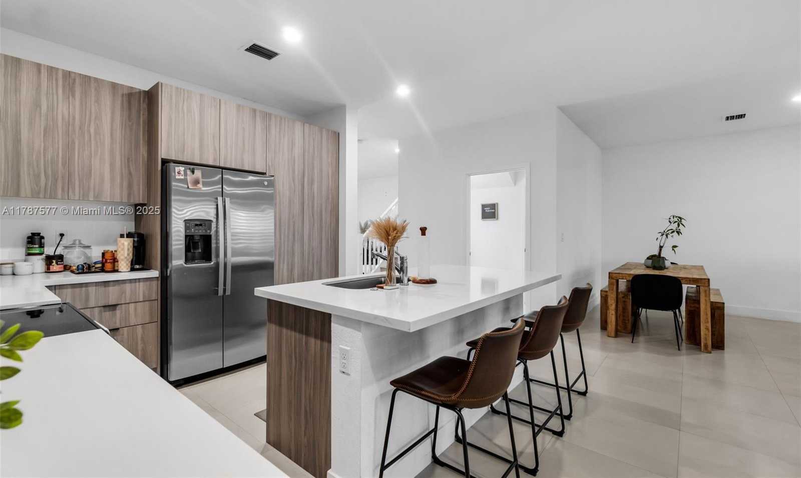 Small Image of 15737 SOUTH WEST 136TH TER, Miami Number 11
