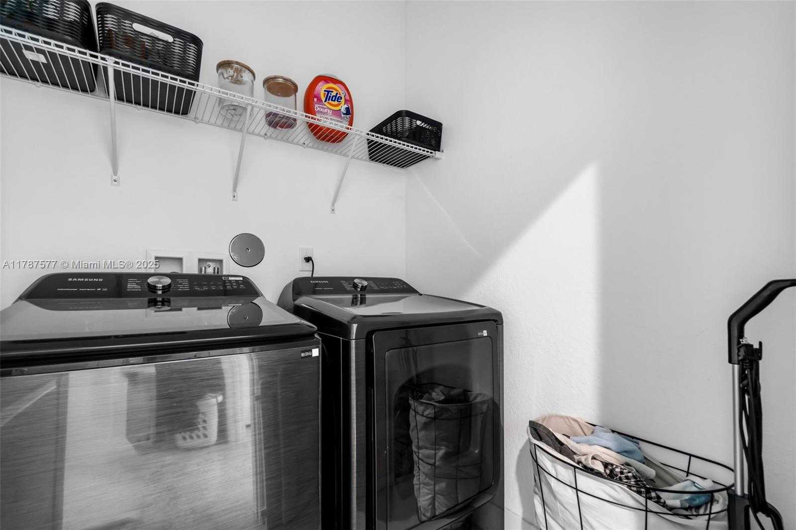 Small Image of 15737 SOUTH WEST 136TH TER, Miami Number 18