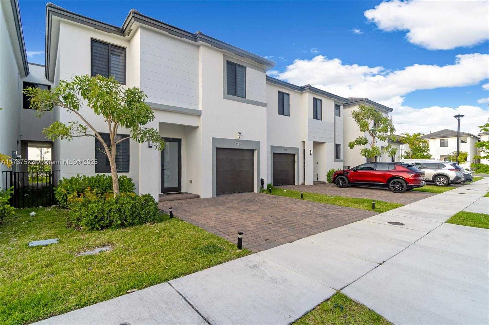 Small Image of 15737 SOUTH WEST 136TH TER, Miami Number 2