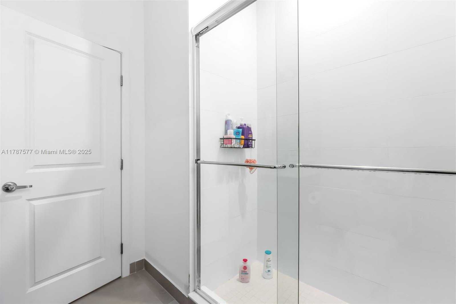 Small Image of 15737 SOUTH WEST 136TH TER, Miami Number 26