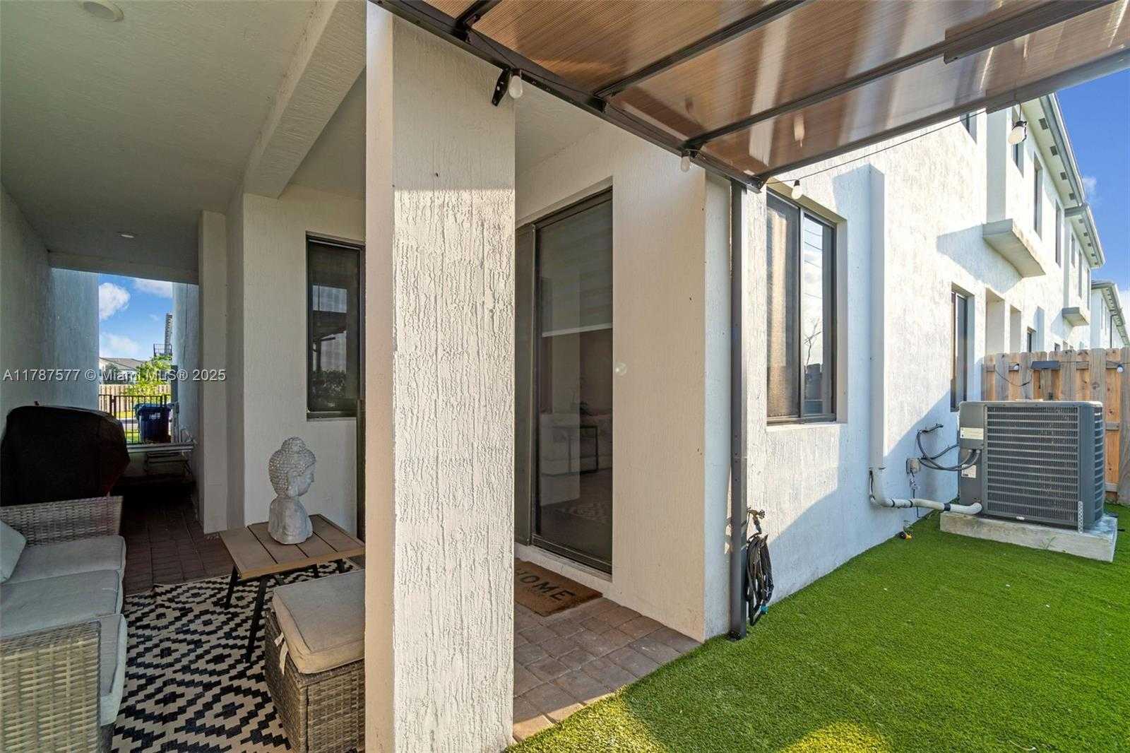 Small Image of 15737 SOUTH WEST 136TH TER, Miami Number 29