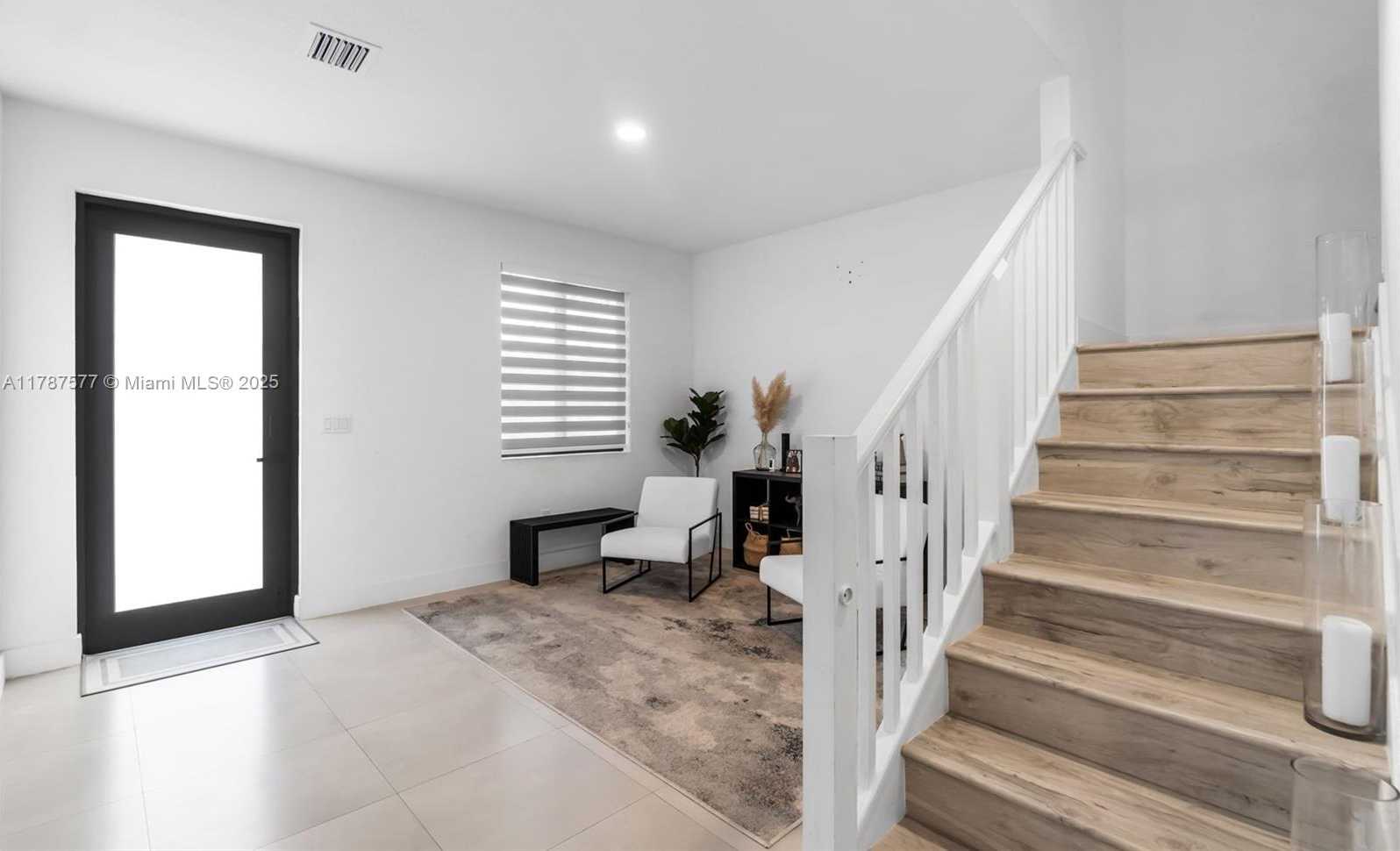Small Image of 15737 SOUTH WEST 136TH TER, Miami Number 5