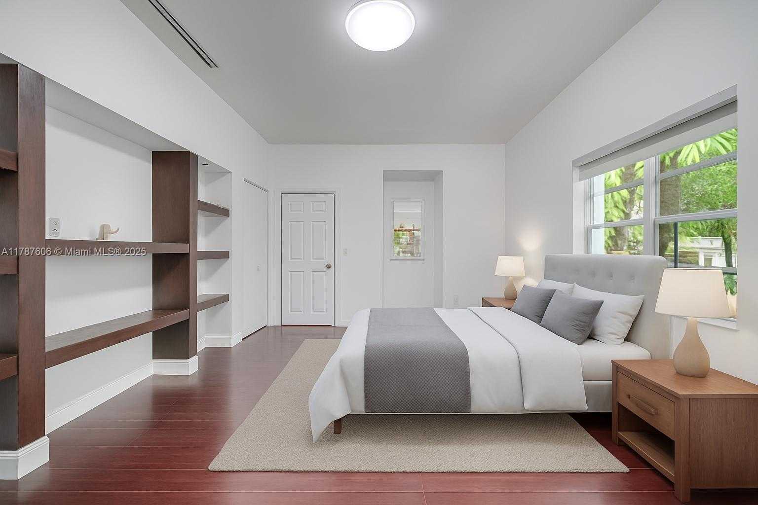 Small Image of 645 ALTARA AVE, Coral Gables Number 11