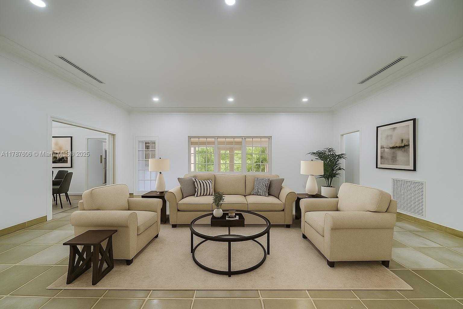 Small Image of 645 ALTARA AVE, Coral Gables Number 3