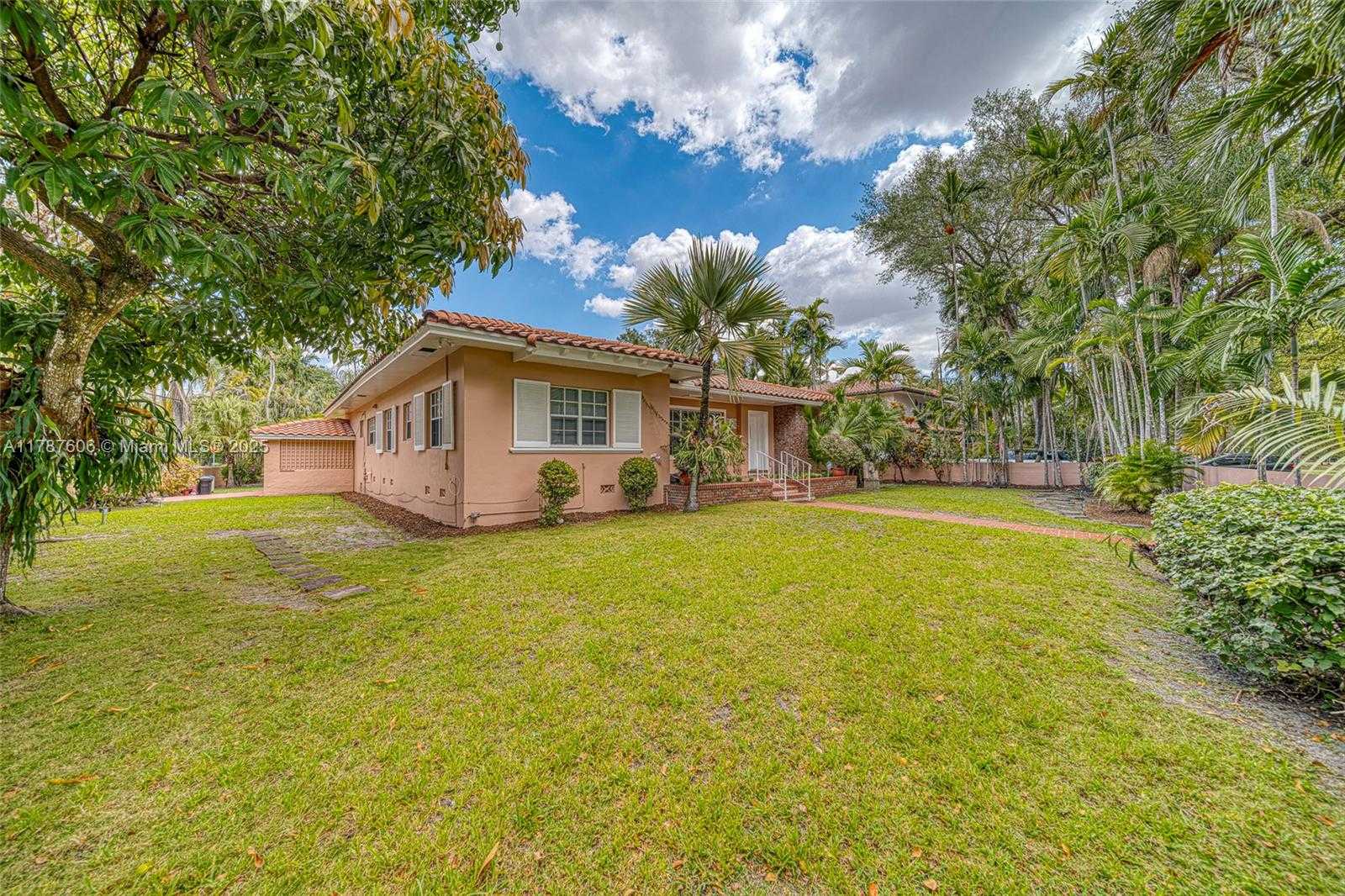 Small Image of 645 ALTARA AVE, Coral Gables Number 41