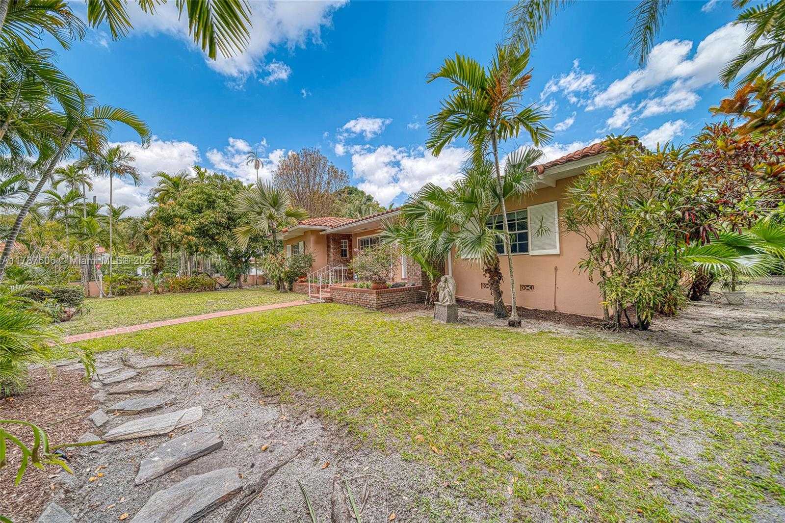 Small Image of 645 ALTARA AVE, Coral Gables Number 42