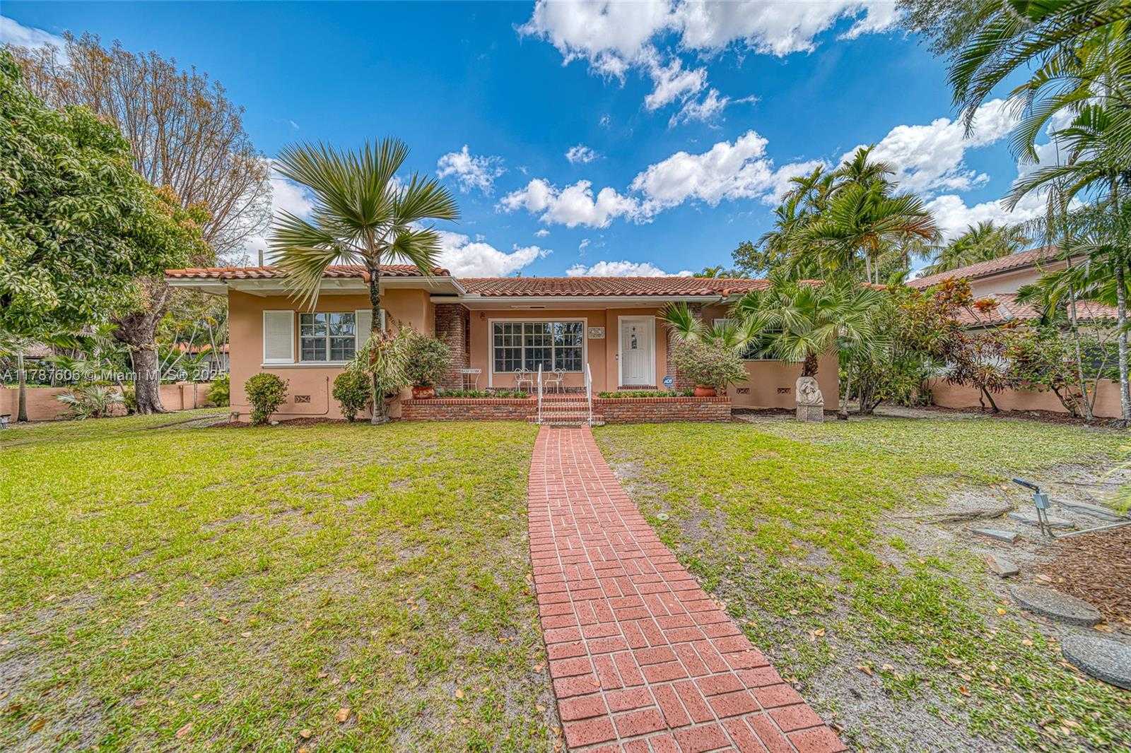 Small Image of 645 ALTARA AVE, Coral Gables Number 46