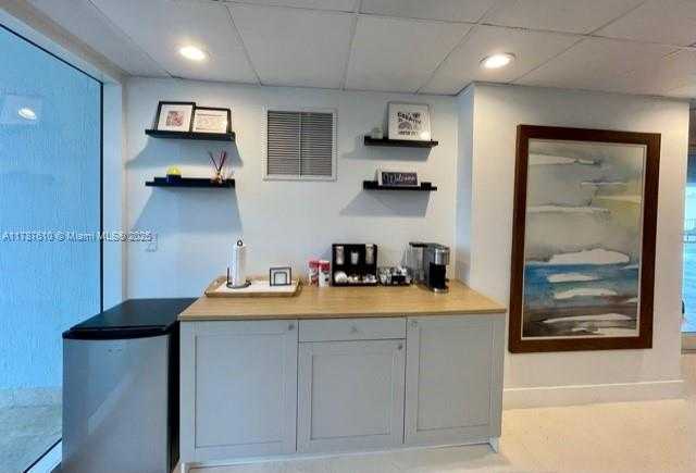 Small Image of 170 SOUTH EAST 14TH ST #1804, Miami Number 45