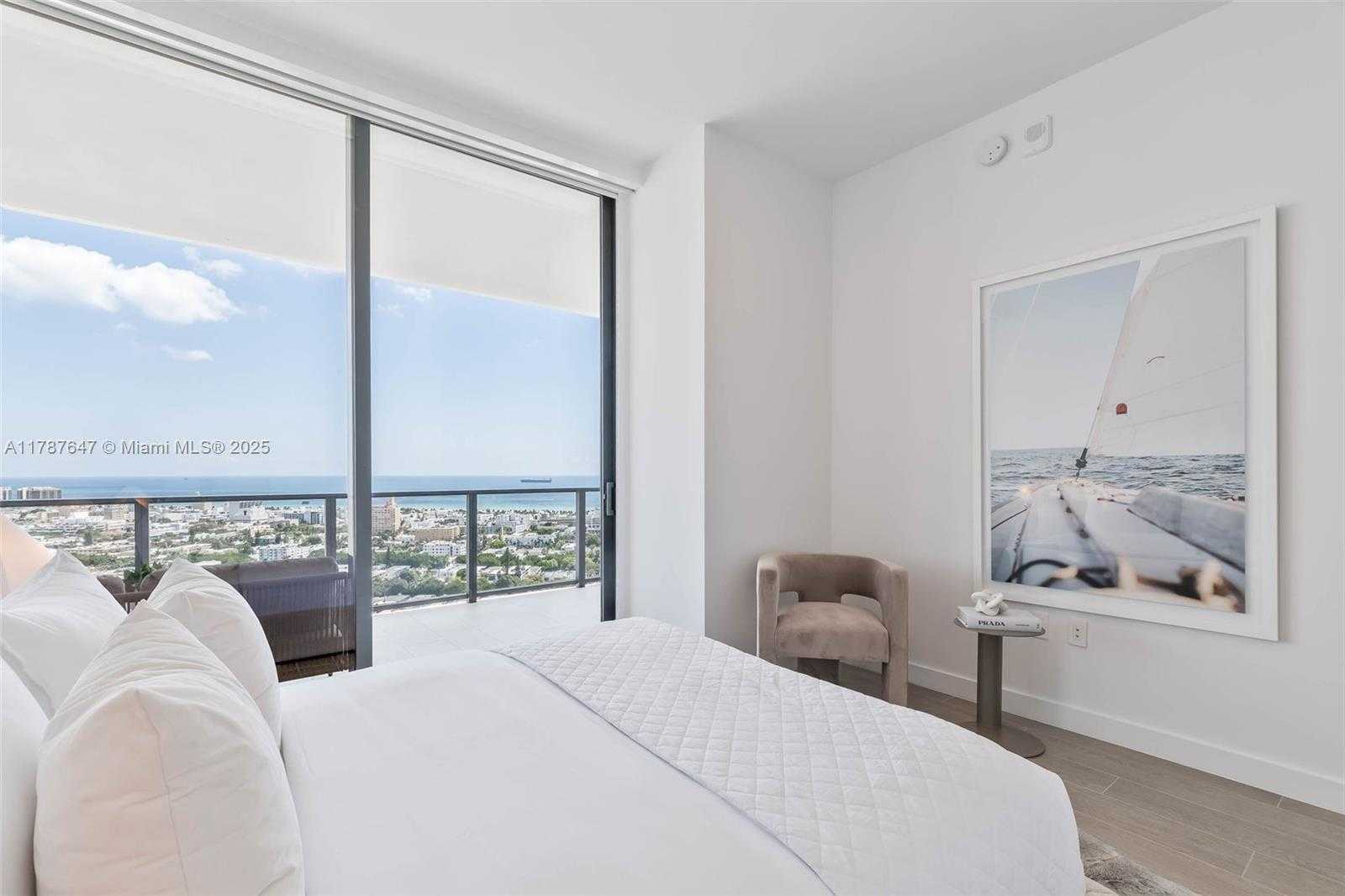 Small Image of 500 Alton Rd, Miami Beach, FL 33139, USA Number 12