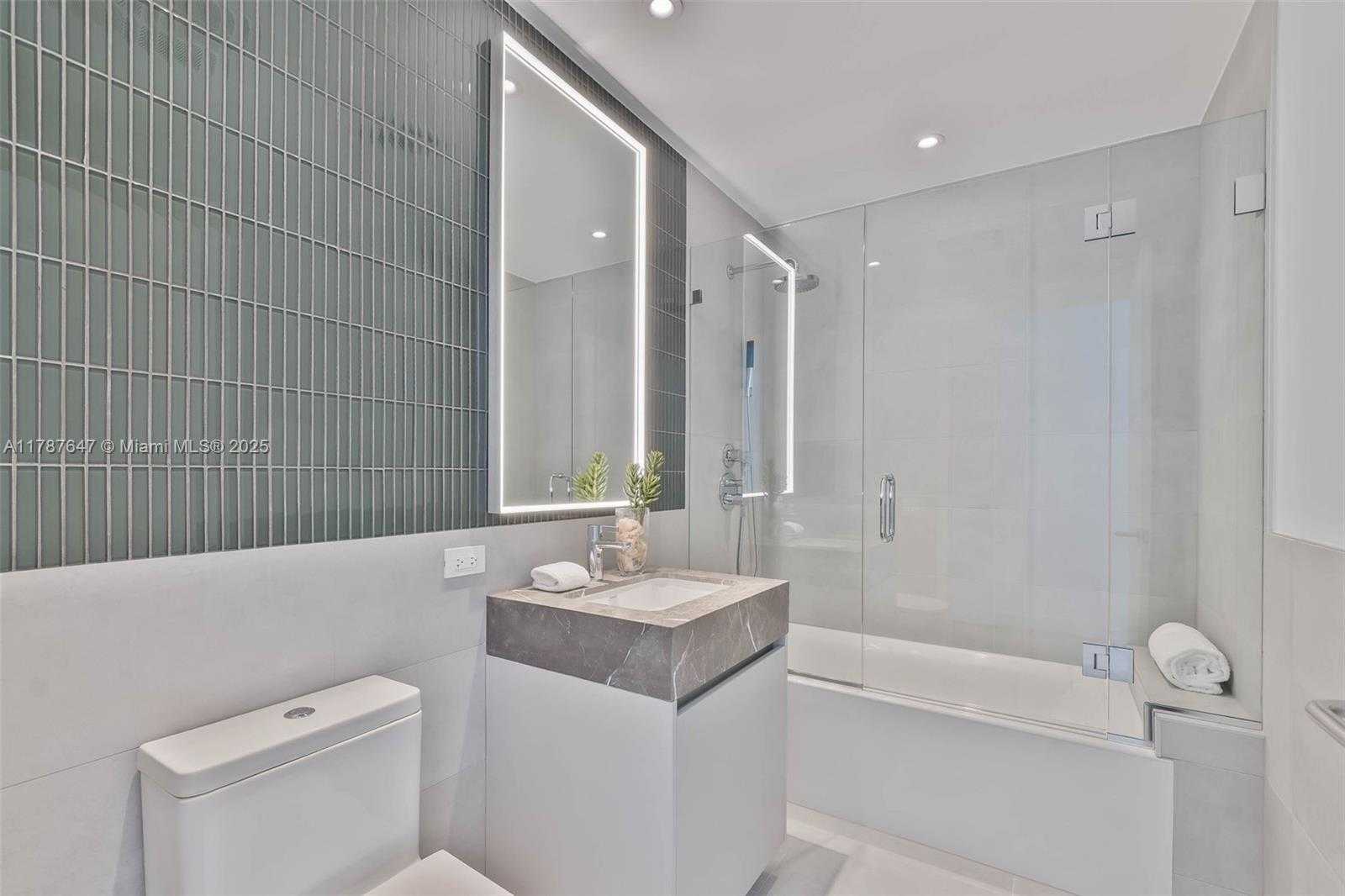 Small Image of 500 Alton Rd, Miami Beach, FL 33139, USA Number 13