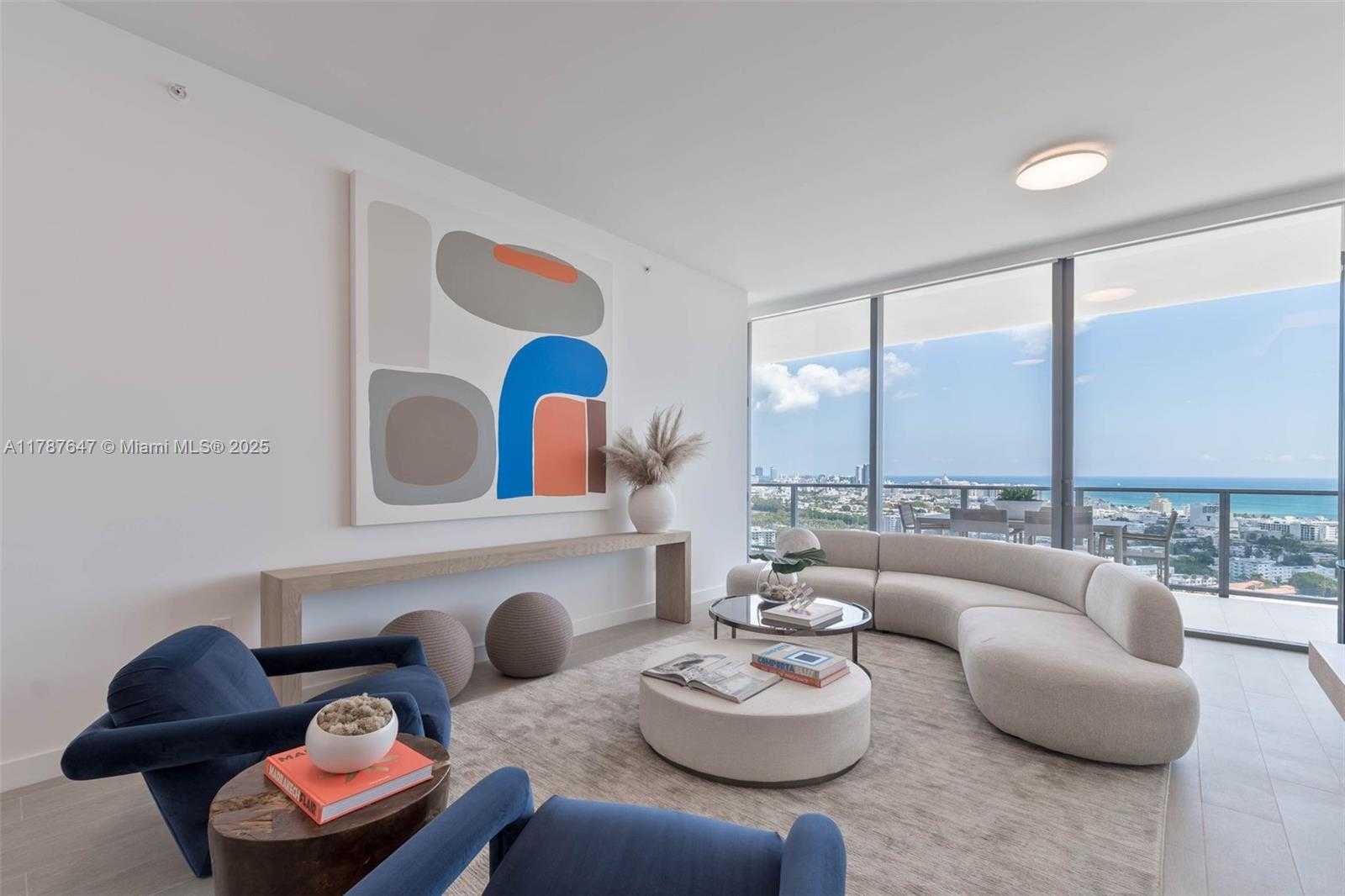 Small Image of 500 Alton Rd, Miami Beach, FL 33139, USA Number 3