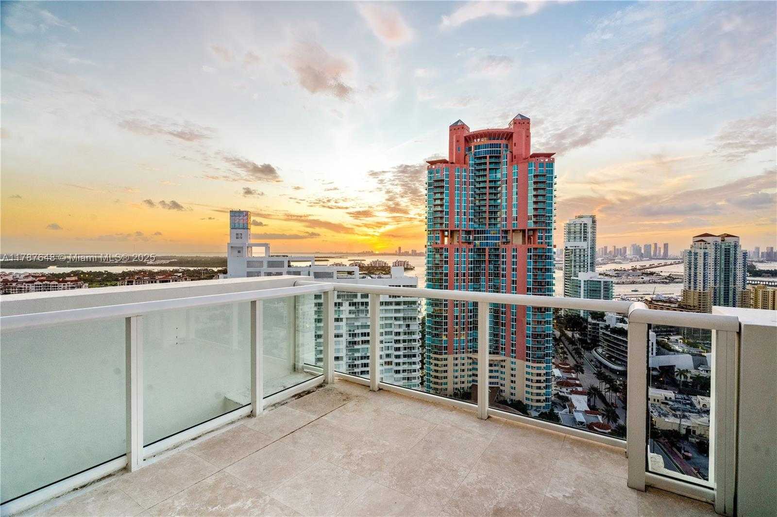 Small Image of 50 SOUTH POINTE DR #2703, Miami Beach Number 32