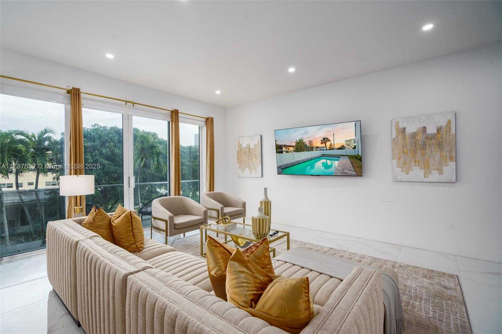 Small Image of 1002 NORTH RIVERSIDE DRIVE, Pompano Beach Number 14