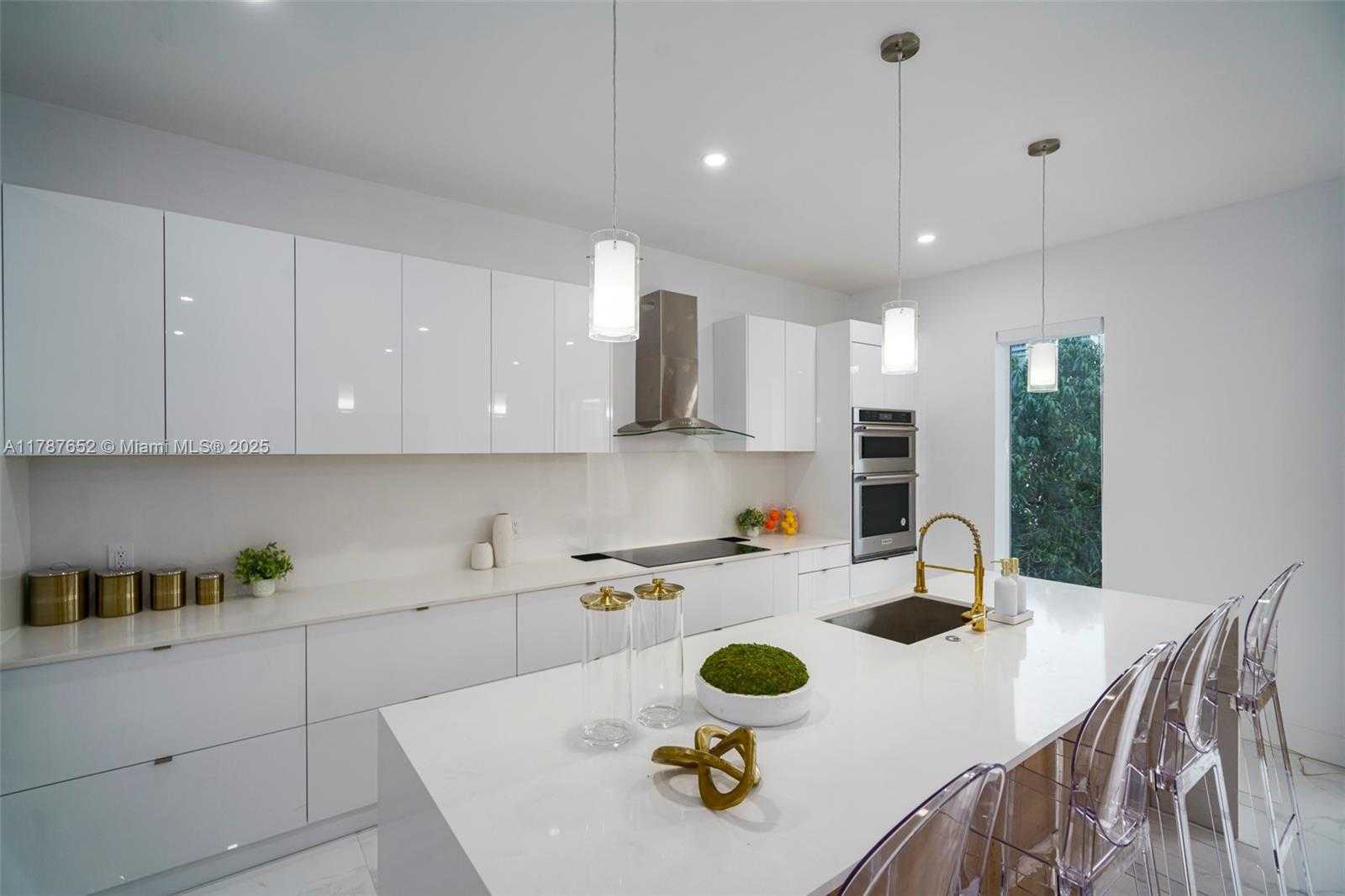 Small Image of 1002 NORTH RIVERSIDE DRIVE, Pompano Beach Number 15