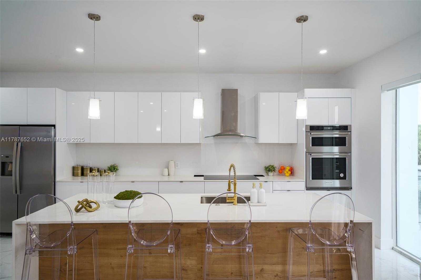 Small Image of 1002 NORTH RIVERSIDE DRIVE, Pompano Beach Number 16