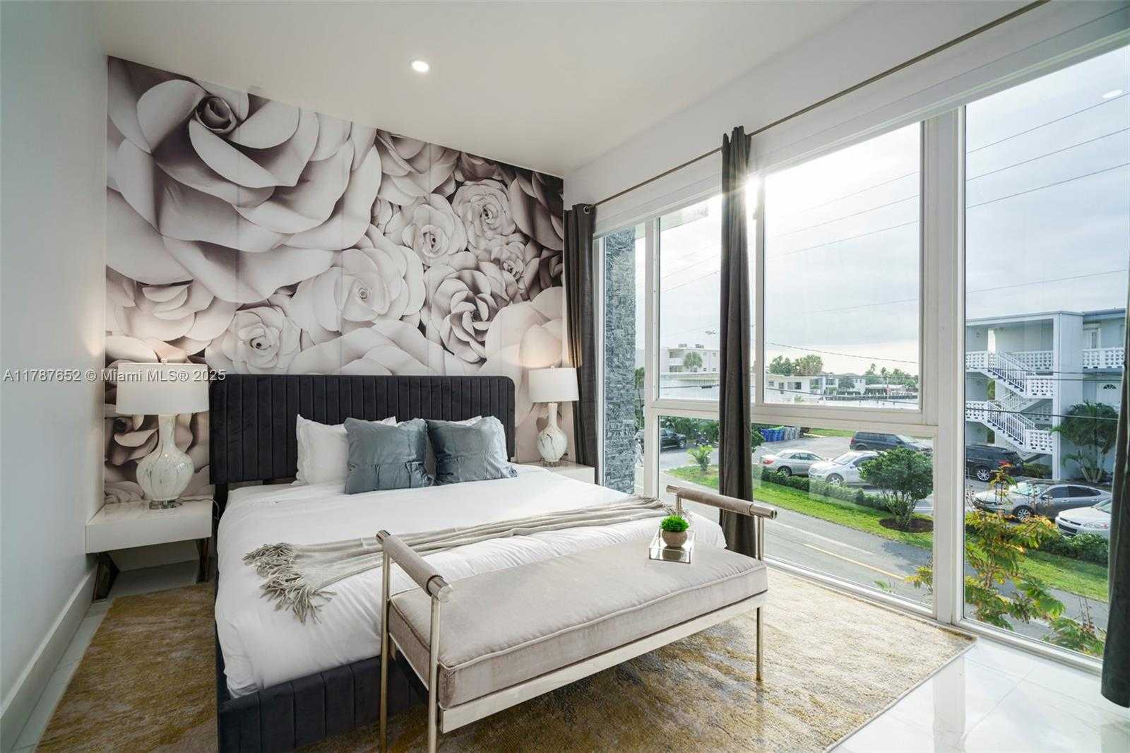Small Image of 1002 NORTH RIVERSIDE DRIVE, Pompano Beach Number 18