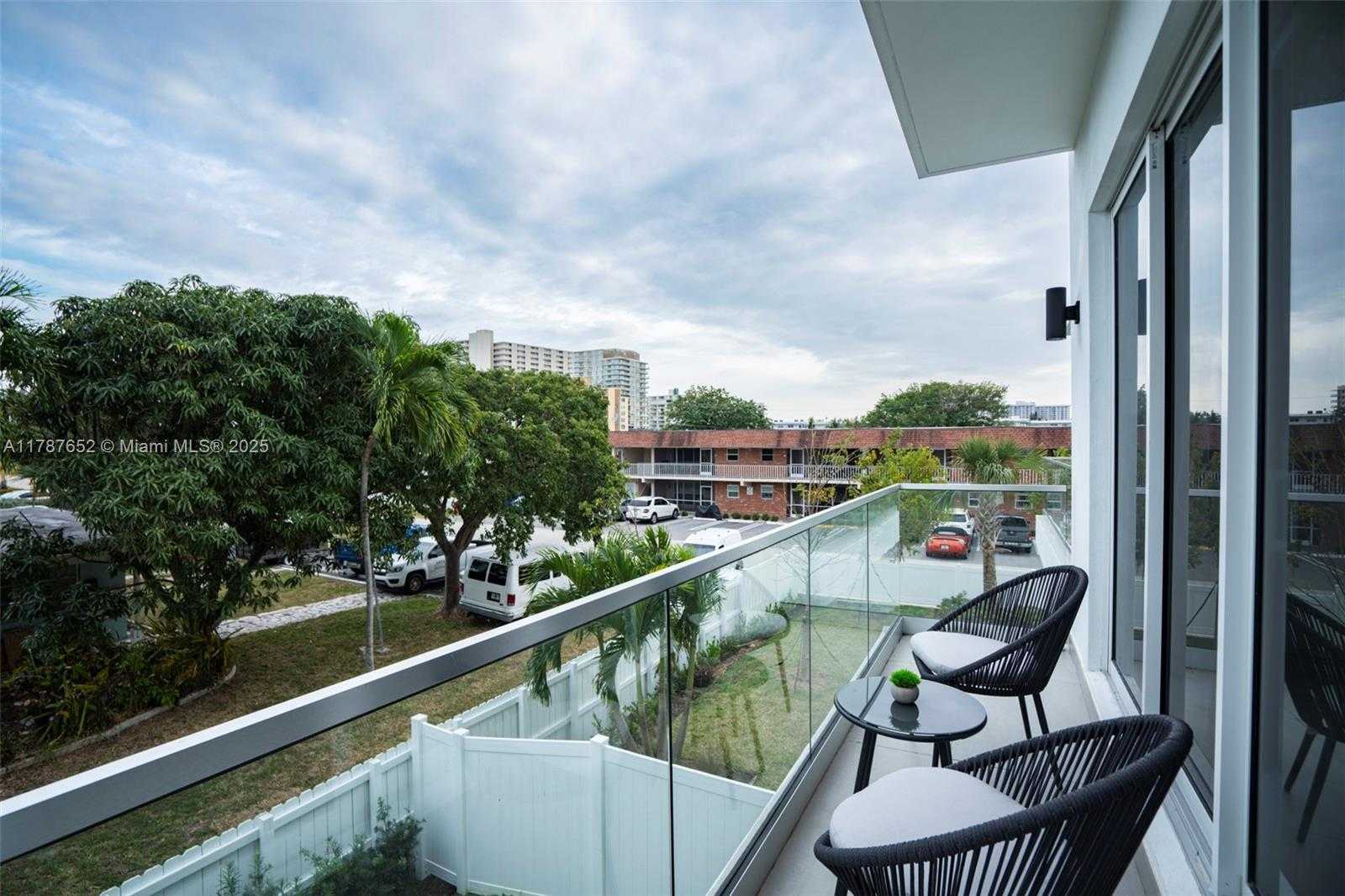 Small Image of 1002 NORTH RIVERSIDE DRIVE, Pompano Beach Number 23
