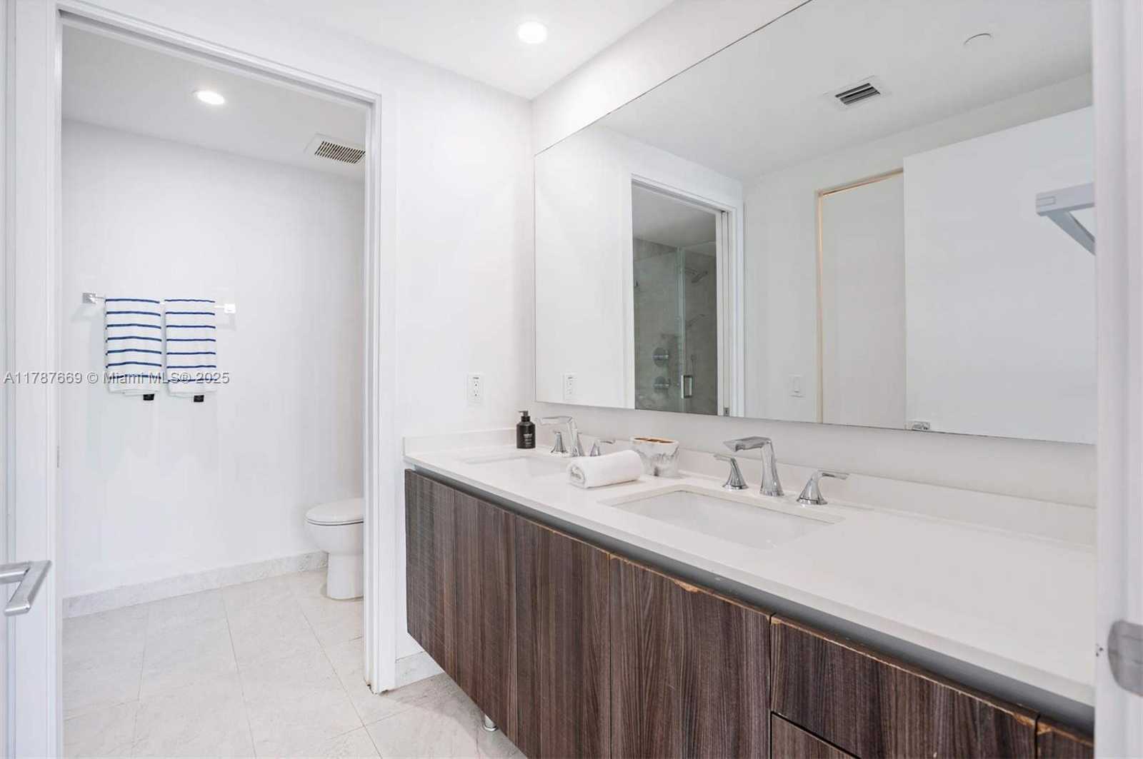 Small Image of 488 NORTH EAST 18TH ST #3903, Miami Number 19