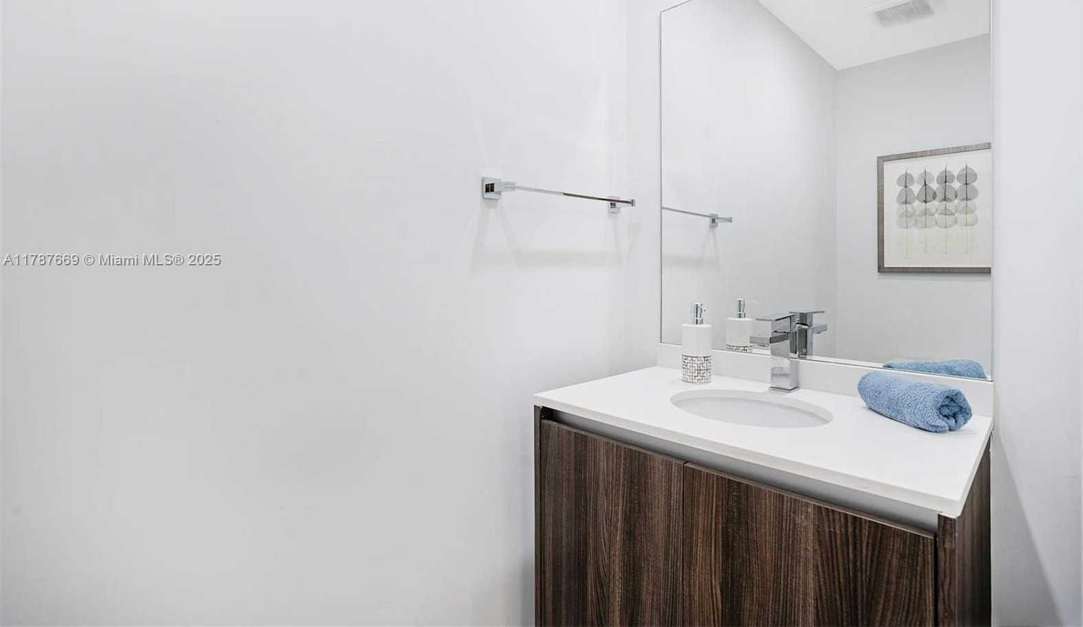 Small Image of 488 NORTH EAST 18TH ST #3903, Miami Number 21