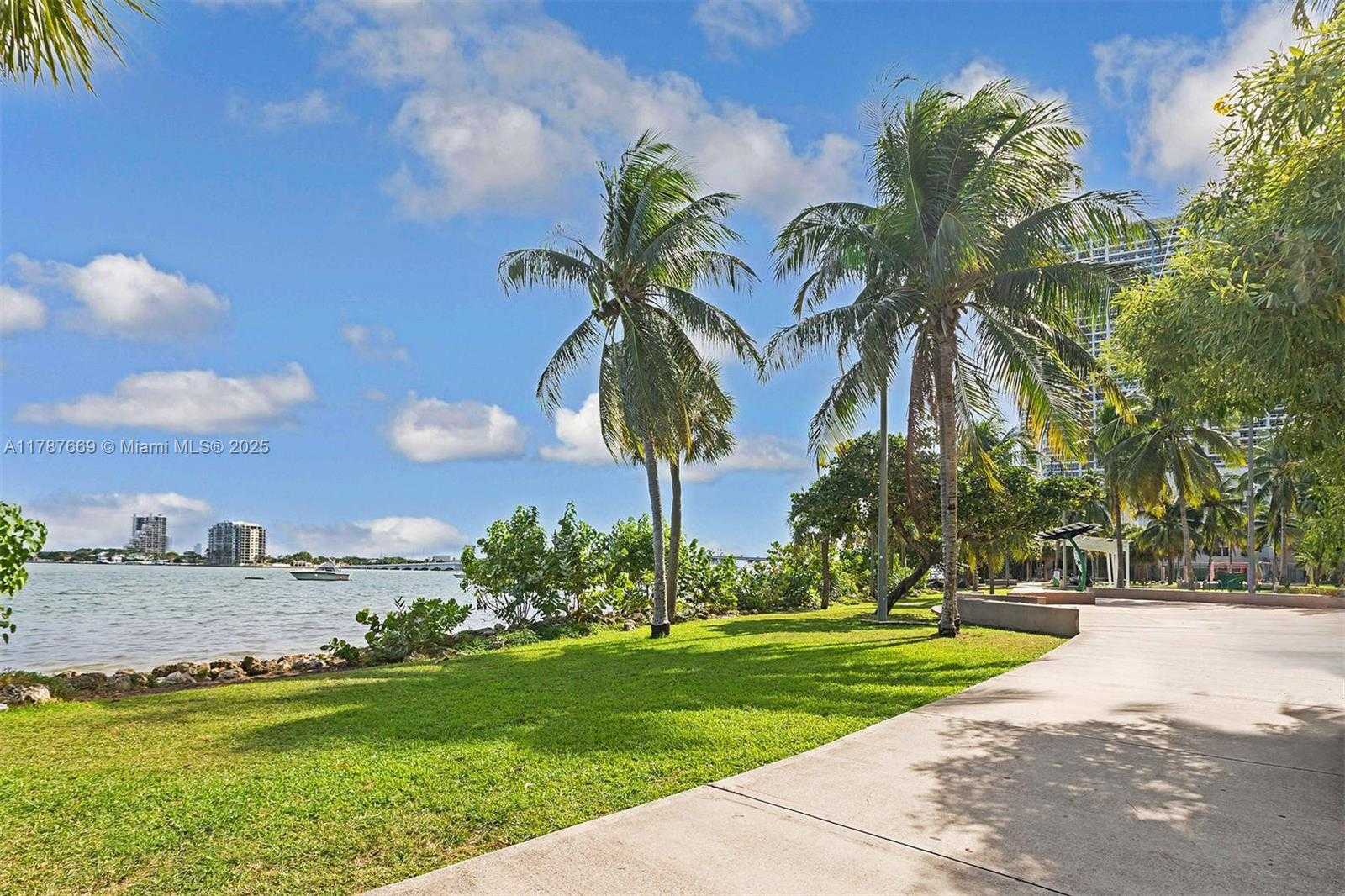 Small Image of 488 NORTH EAST 18TH ST #3903, Miami Number 24