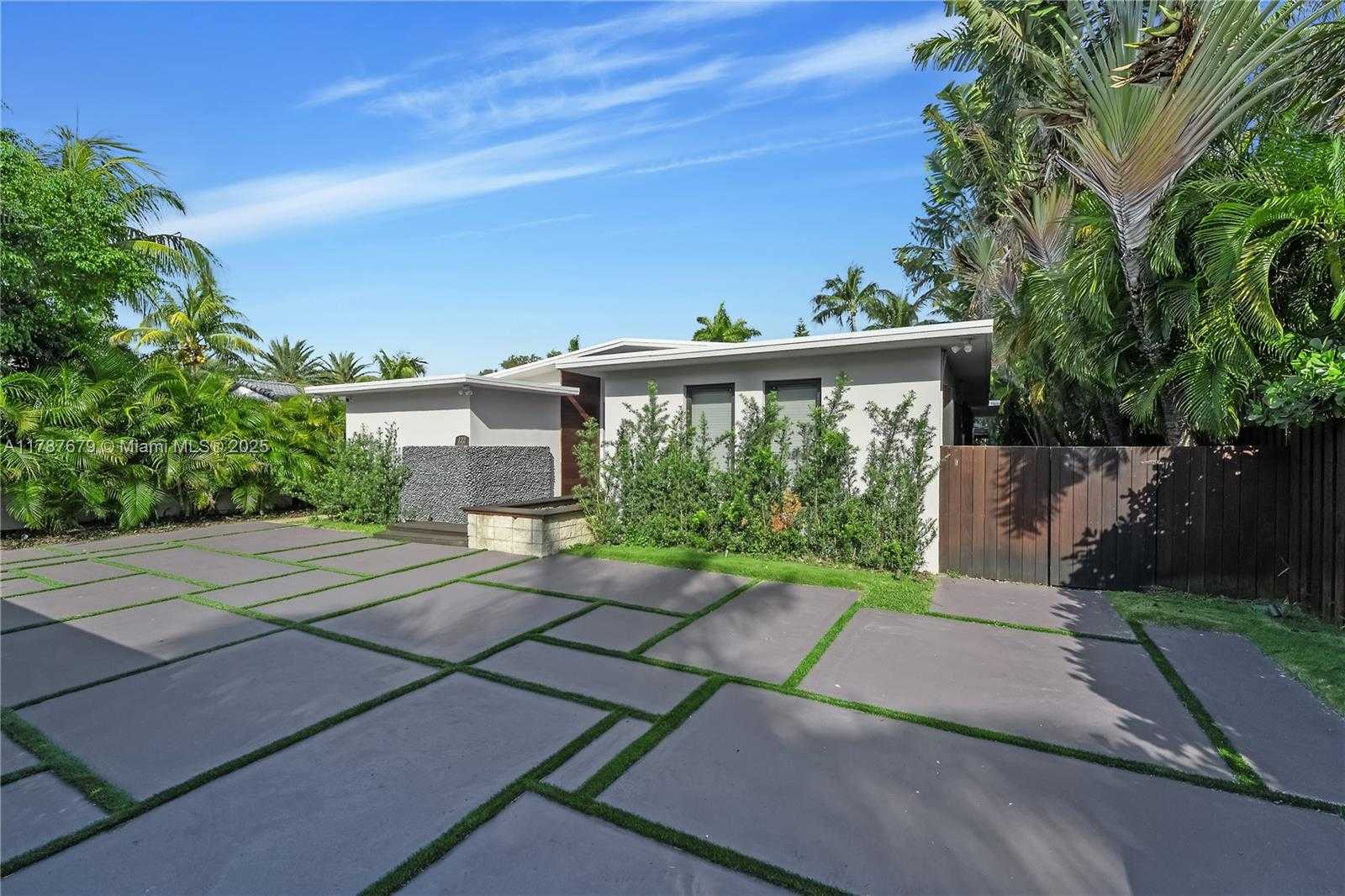Small Image of 122 EAST 2ND CT, Miami Beach Number 4