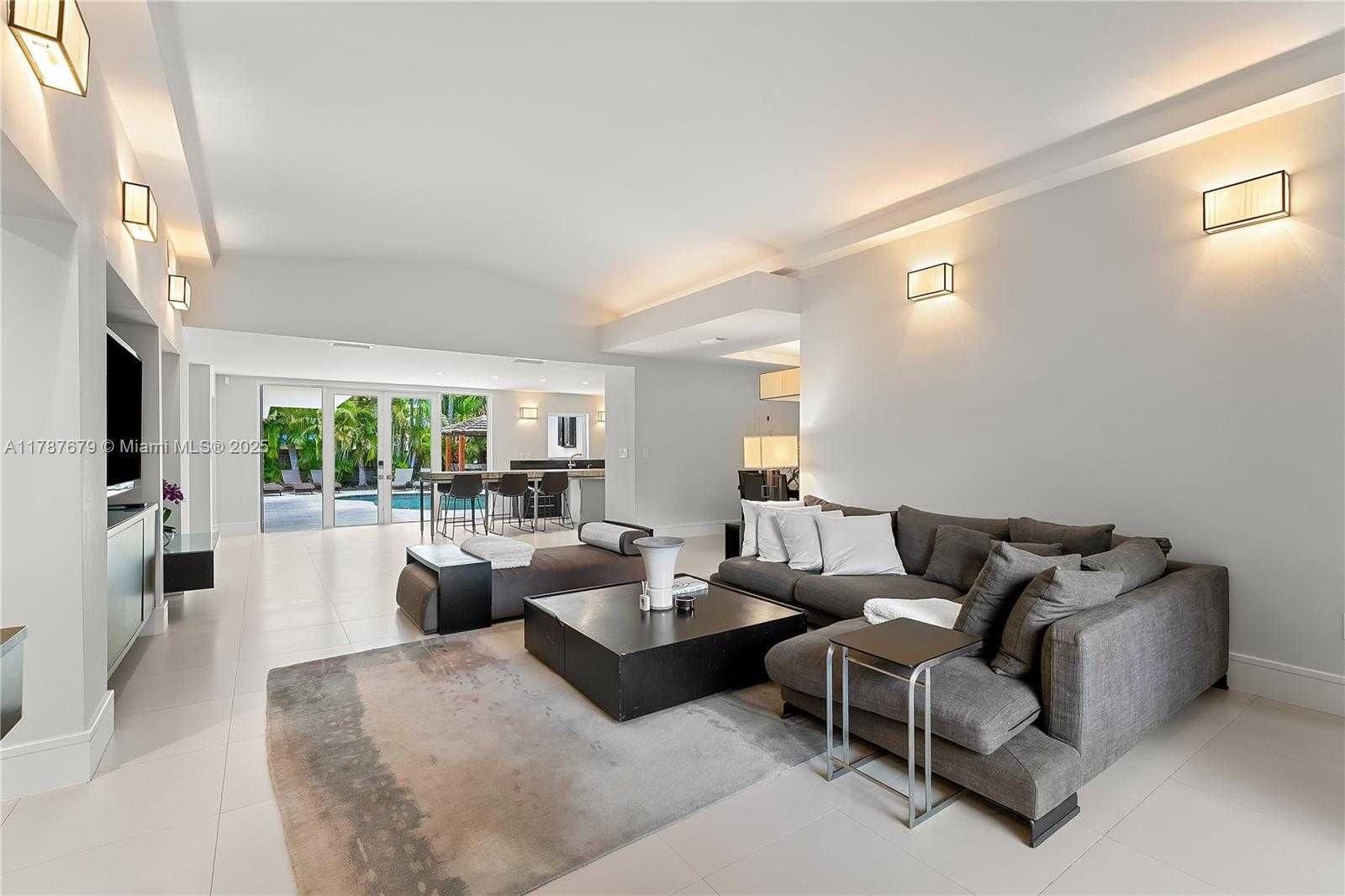 Small Image of 122 EAST 2ND CT, Miami Beach Number 8