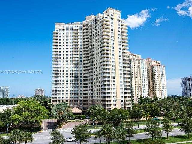 Small Image of 19501 WEST COUNTRY CLUB DR #2601, Aventura Number 2