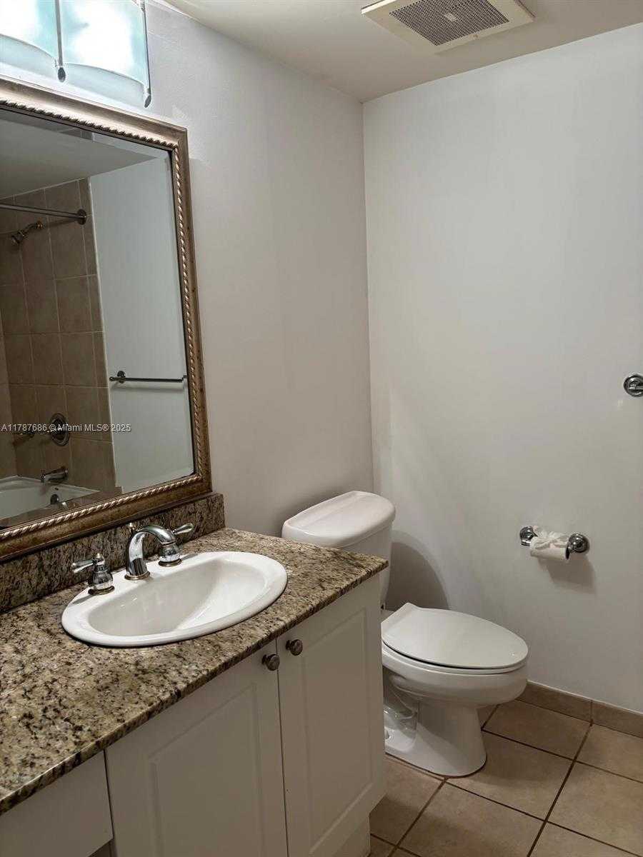 Small Image of 19501 WEST COUNTRY CLUB DR #2601, Aventura Number 8
