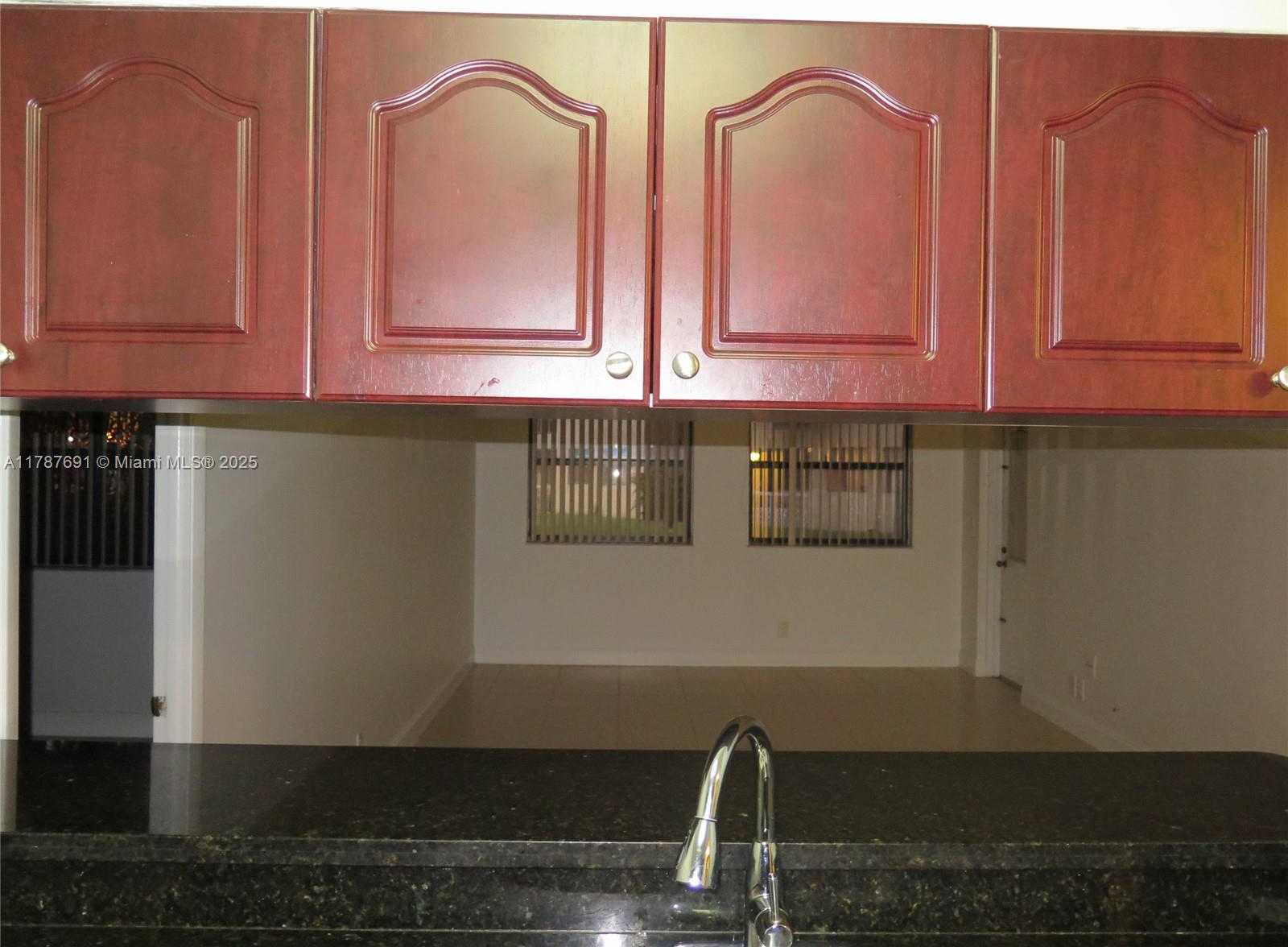 Small Image of 8180 #130, Doral Number 19