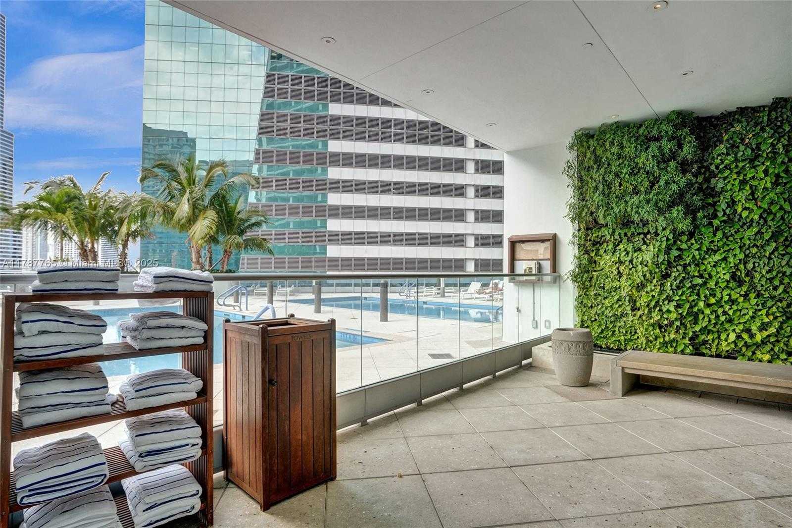 Small Image of 200 BISCAYNE BOULEVARD WAY #3211, Miami Number 20