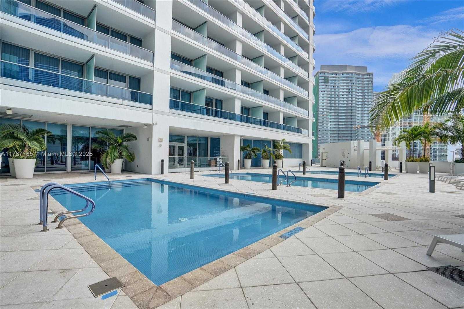 Small Image of 200 BISCAYNE BOULEVARD WAY #3211, Miami Number 22