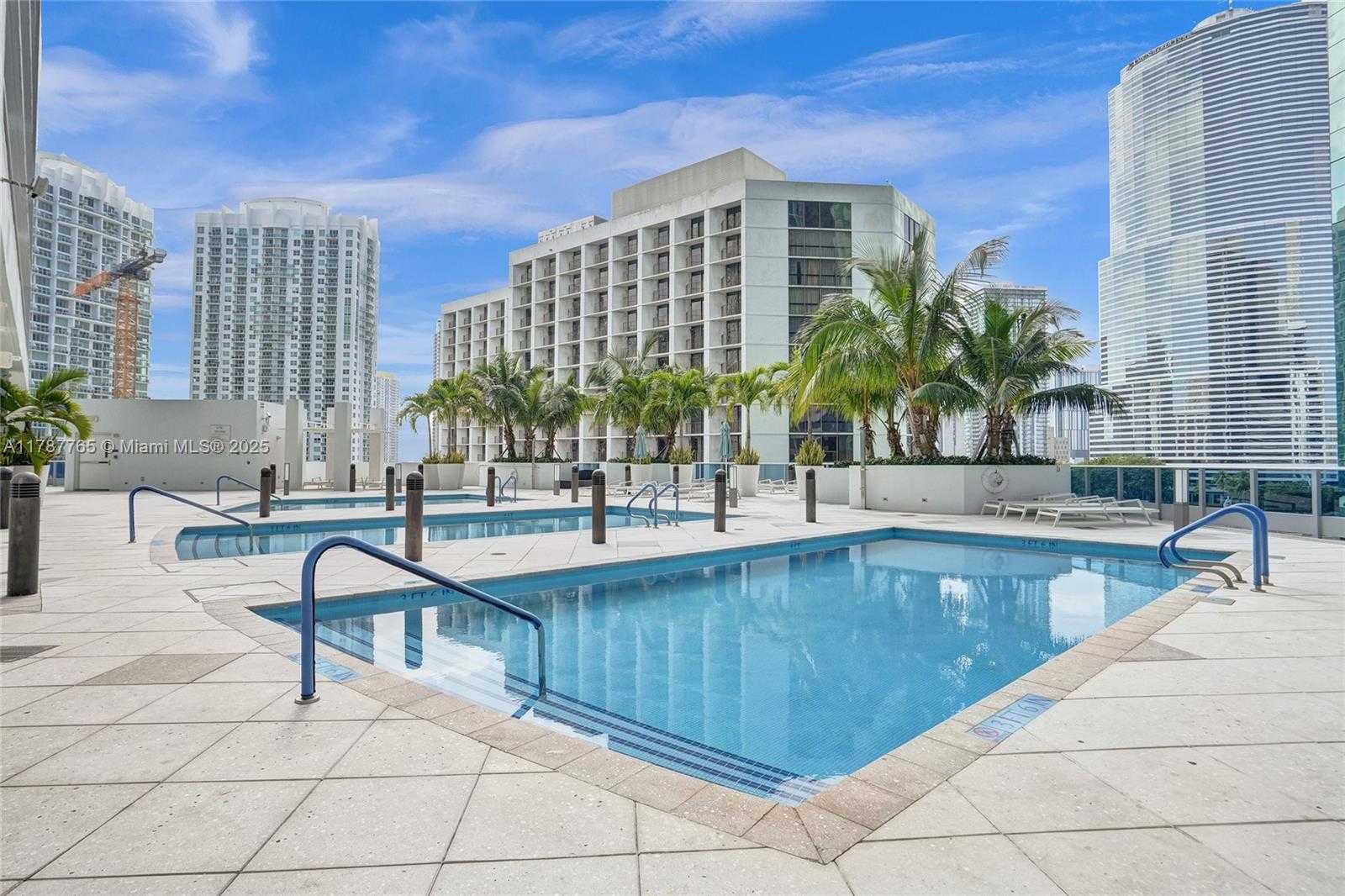 Small Image of 200 BISCAYNE BOULEVARD WAY #3211, Miami Number 23