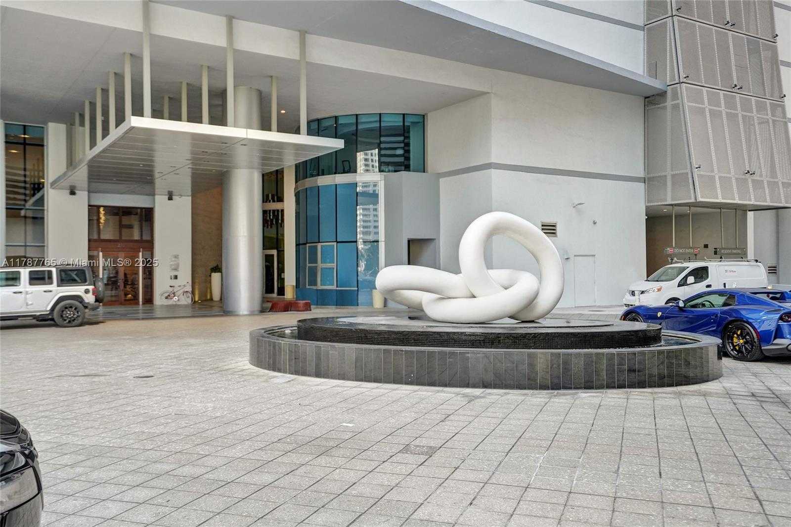Small Image of 200 BISCAYNE BOULEVARD WAY #3211, Miami Number 27