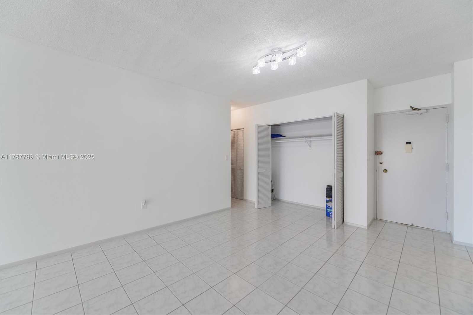 Small Image of 1950 SOUTH OCEAN DR #9B, Hallandale Beach Number 11